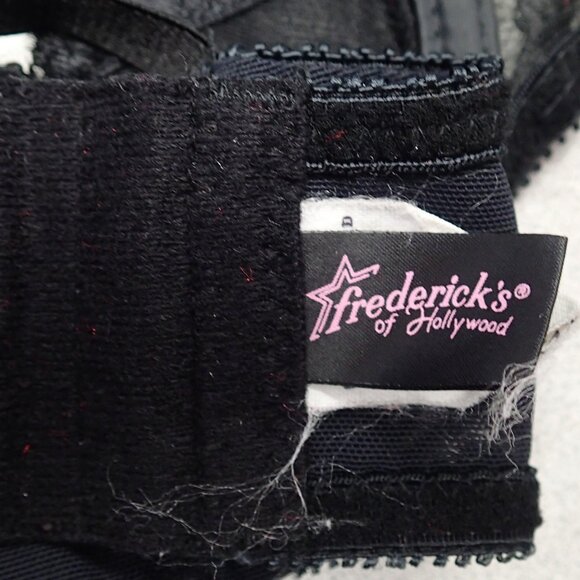 Fredericks of Hollywood Peek a Boo Bra Size 36 - Picture 4 of 4